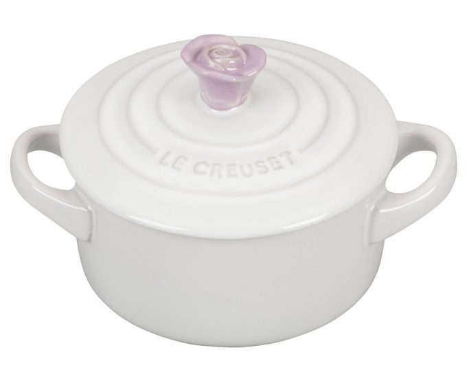 le creuset stock pot, mugs, and more