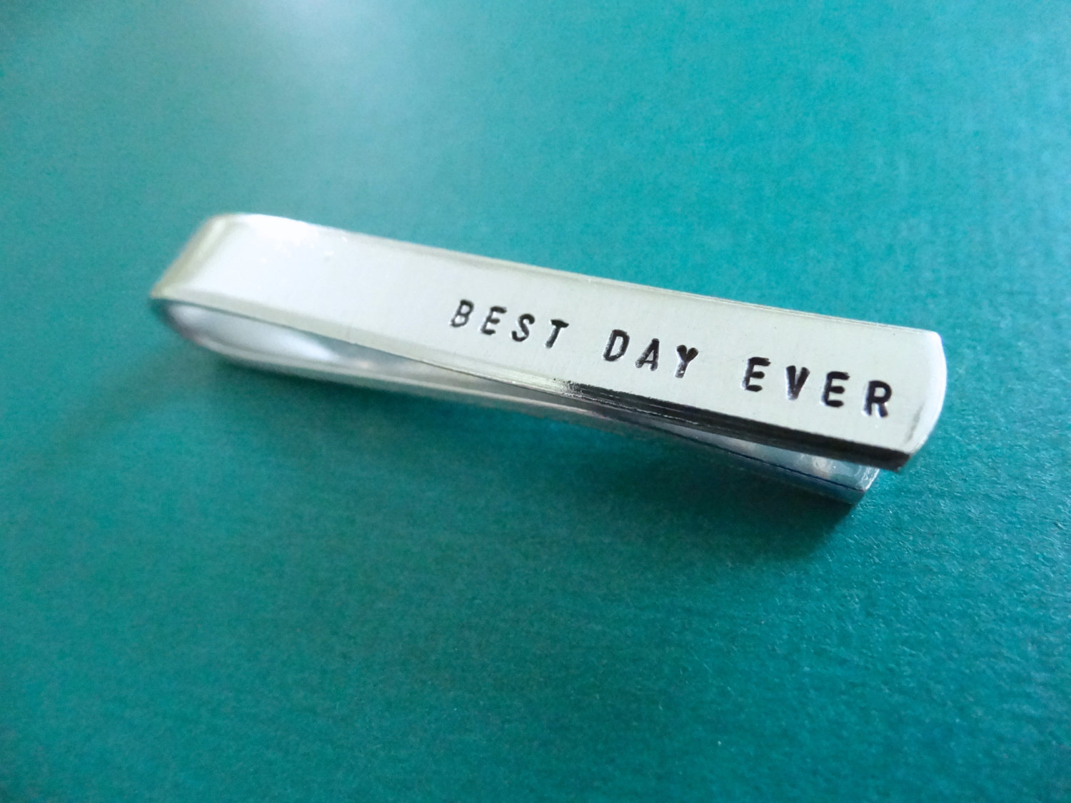 proper tie clip