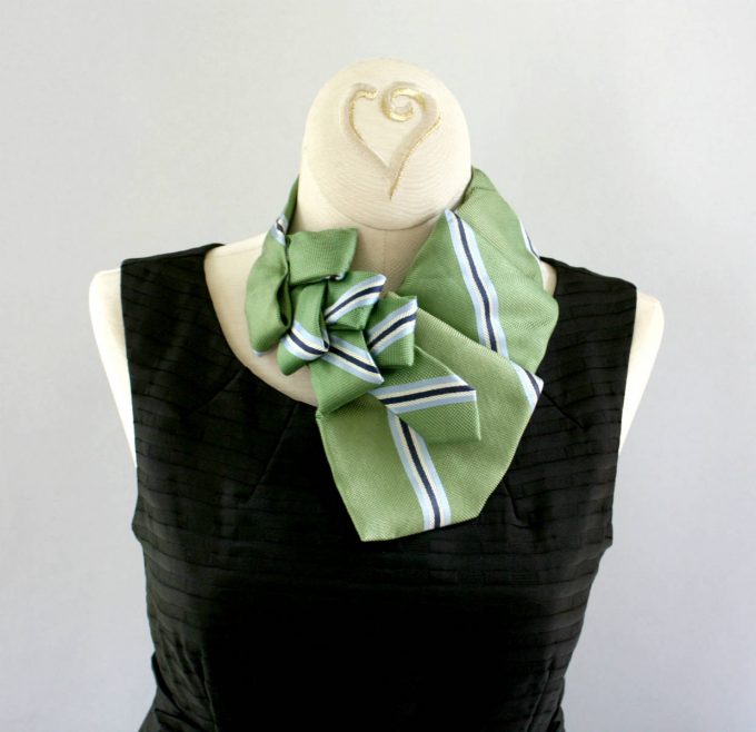 necktie scarf