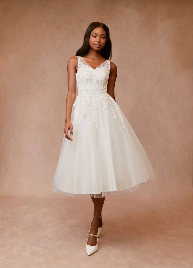 where should a bridesmaid dress fall Leaves Falling Down (LIMITED EDITION)