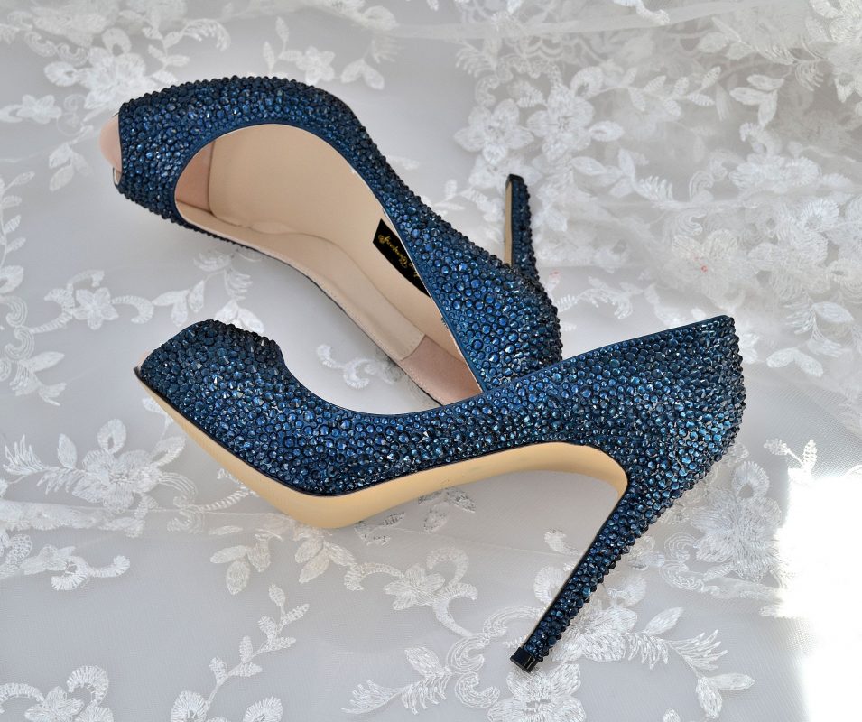 Lauren Lorraine Women's Navy Blue Lace Rhinestones Pump Heels Size 8.5 –  Shop Thrift World
