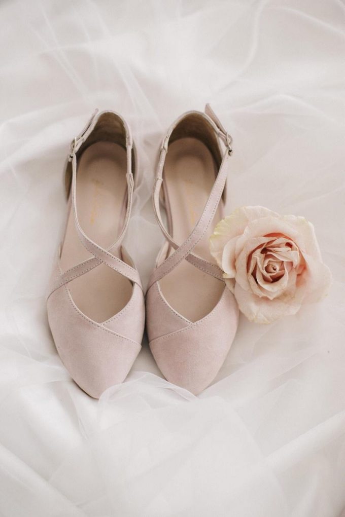 comfortable ivory wedding shoes