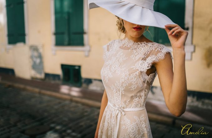 Lace Wedding Dresses 2020: Romantic Chiffon, Tiered Lace Sleeves
