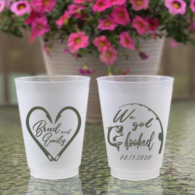 bulk plastic cups for wedding