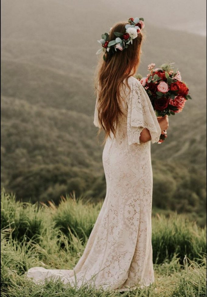 12 Rustic Wedding Dresses That Brides Can Wear With Cowboy Boots