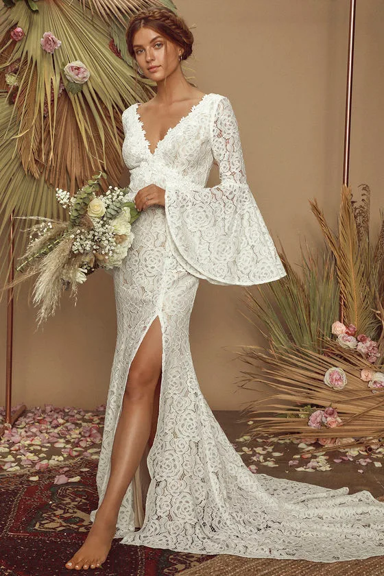 27 Relaxed Wedding Dresses for Casual Laid Back Brides 2023