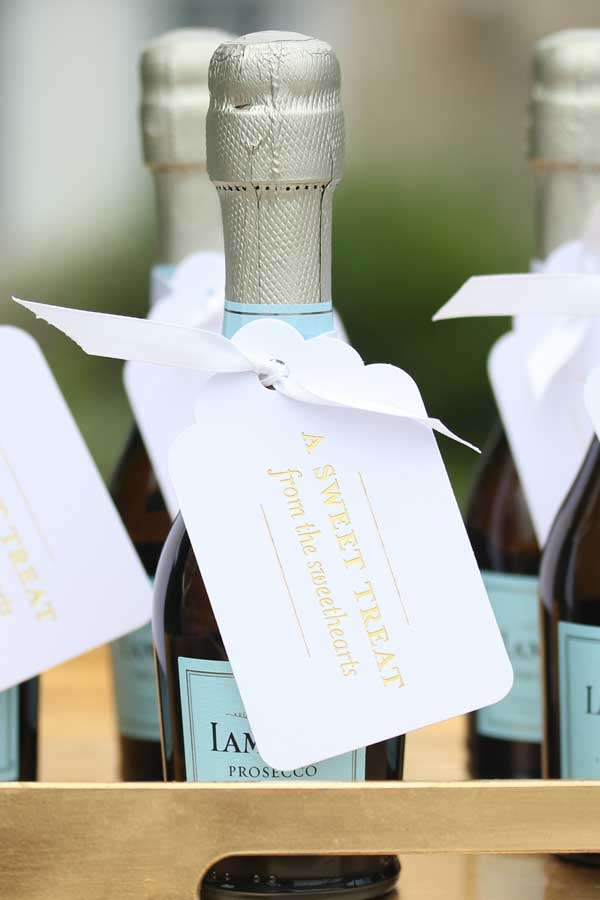20 Cheap Wedding Favors You Won't Believe Cost Under $1