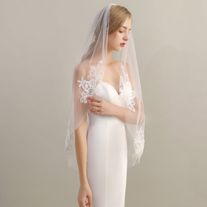 The Best Bridal Veils Etsy Has Right Now