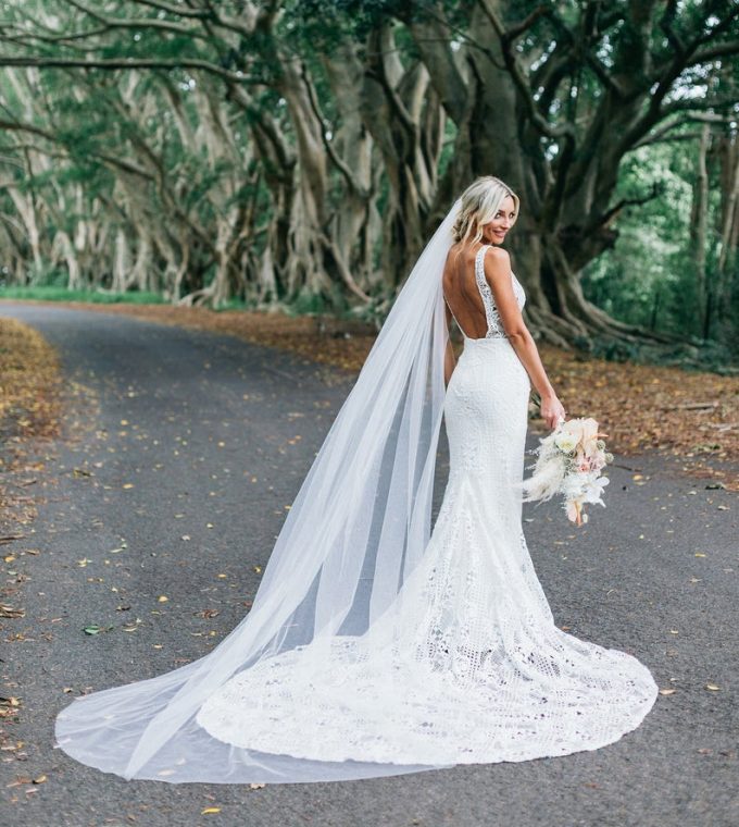 The Best Bridal Veils Etsy Has Right Now