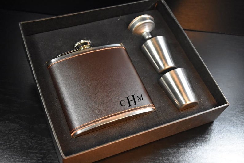 30 Best Leather Groomsmen Flask Wedding Gifts | Emmaline Bride