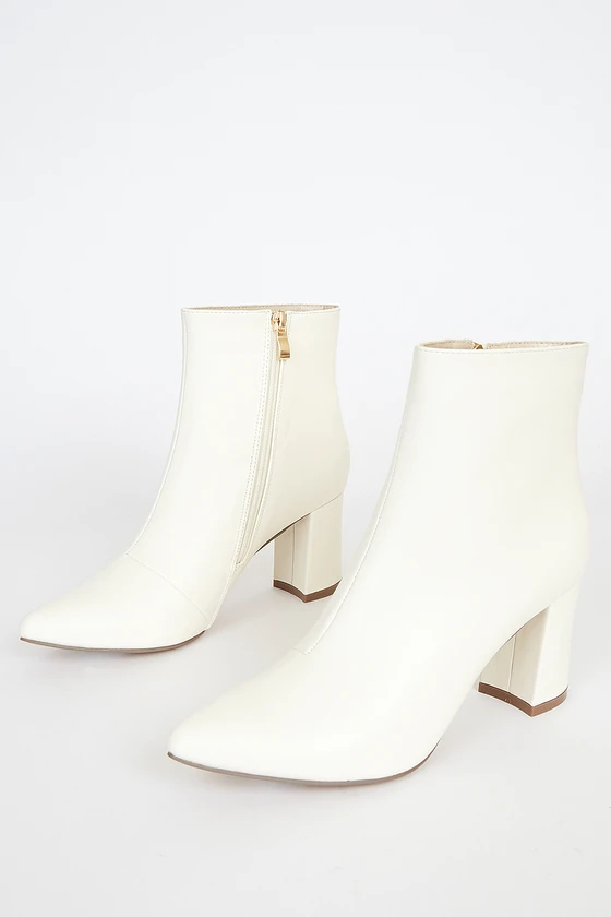 10 Most Comfortable Wedding Boots for the Bride Emmaline Bride