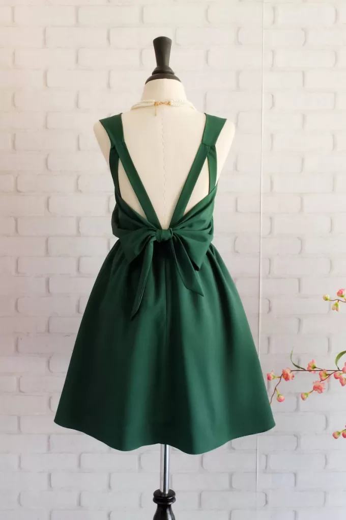 This is EXACTLY What to Wear to a Semi Formal Wedding