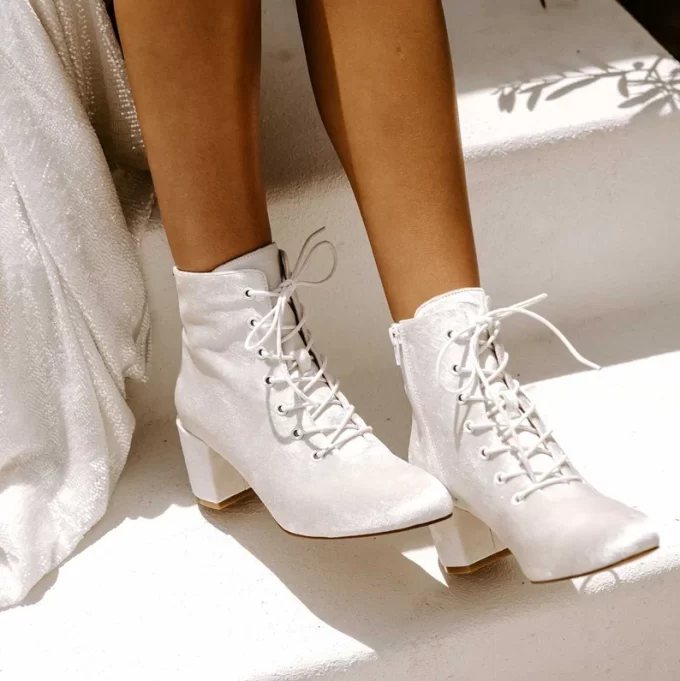 16 Best Winter Wedding Shoes for the Bride | Emmaline Bride