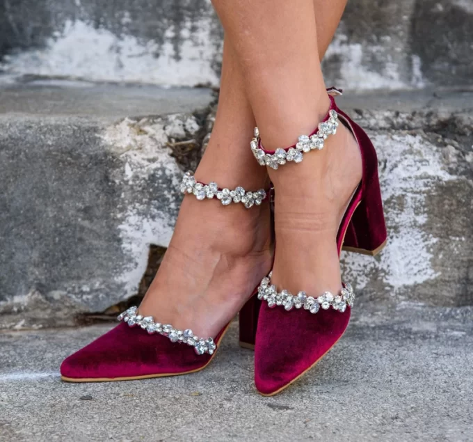 Winter wedding heels sales
