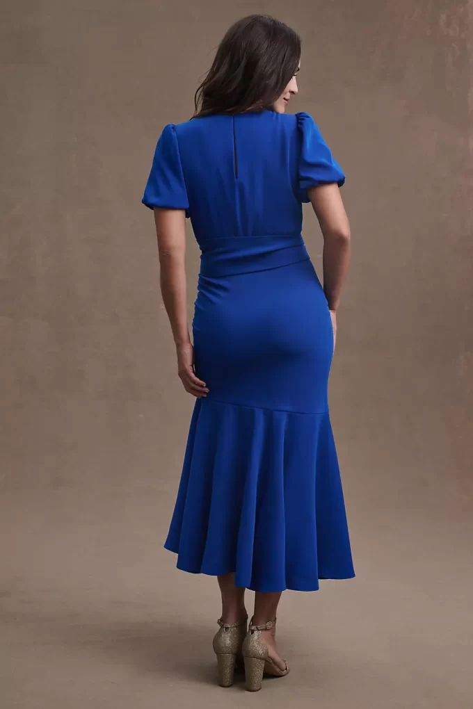 Top 10 Mother of the Bride Dresses That Cover Arms | Emmaline Bride