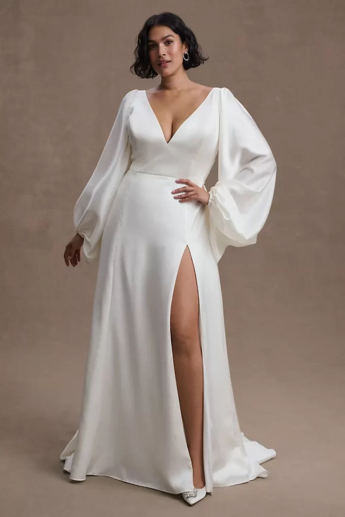 9 Beautiful Wedding Dresses That Cover Your Arms | Emmaline Bride Wedding  Blog