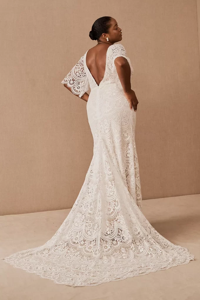 9 Beautiful Wedding Dresses That Cover Your Arms Emmaline Bride