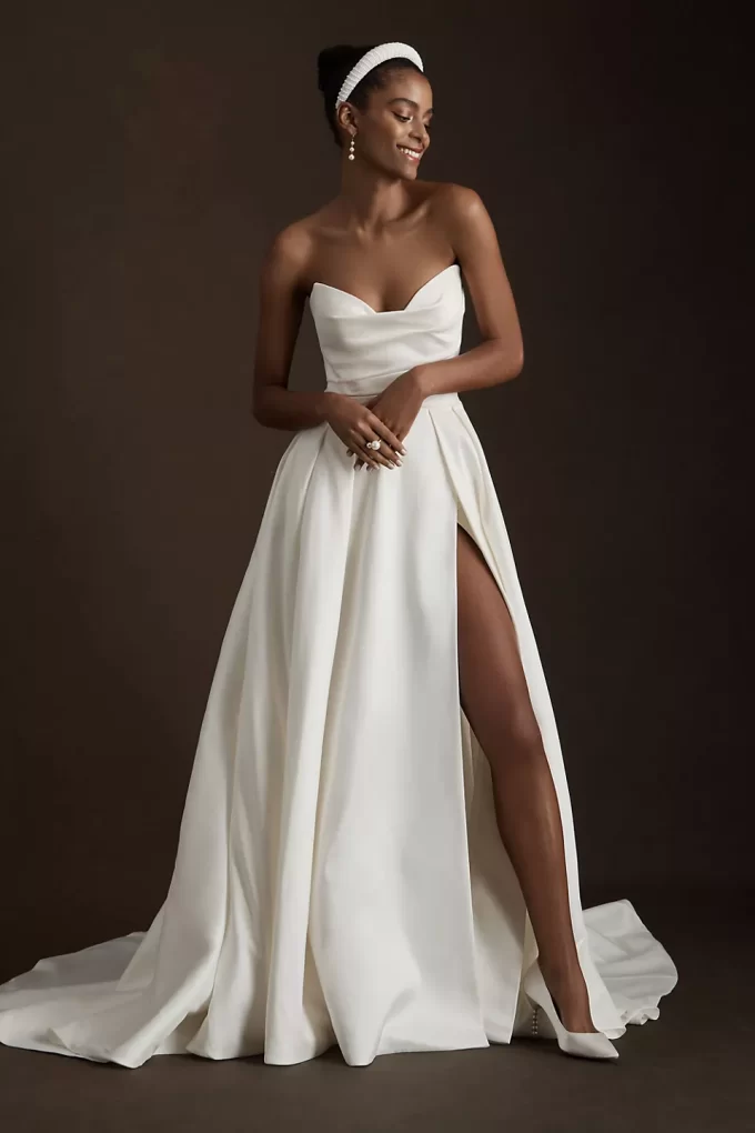 Here's EXACTLY What to Wear to a Beach Wedding as the Bride