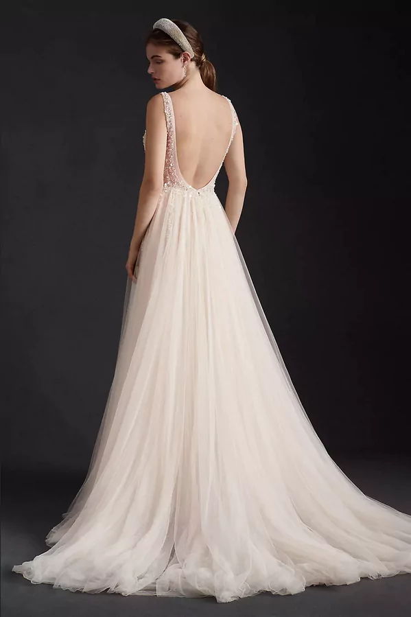 24 Best Open Back Wedding Dresses and Backless Bridal Gowns