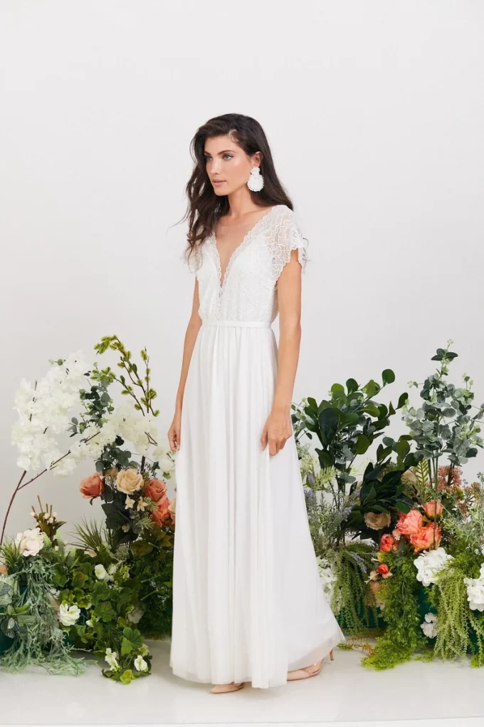 15 Most Comfortable Wedding Dresses 2023 Beautiful Yet Comfy