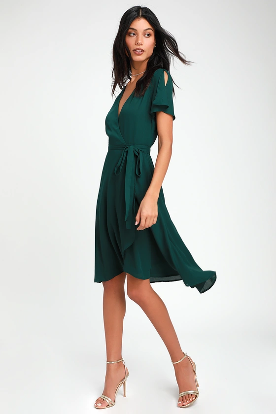 18 Cute + Casual Backyard Wedding Guest Dresses [2024]