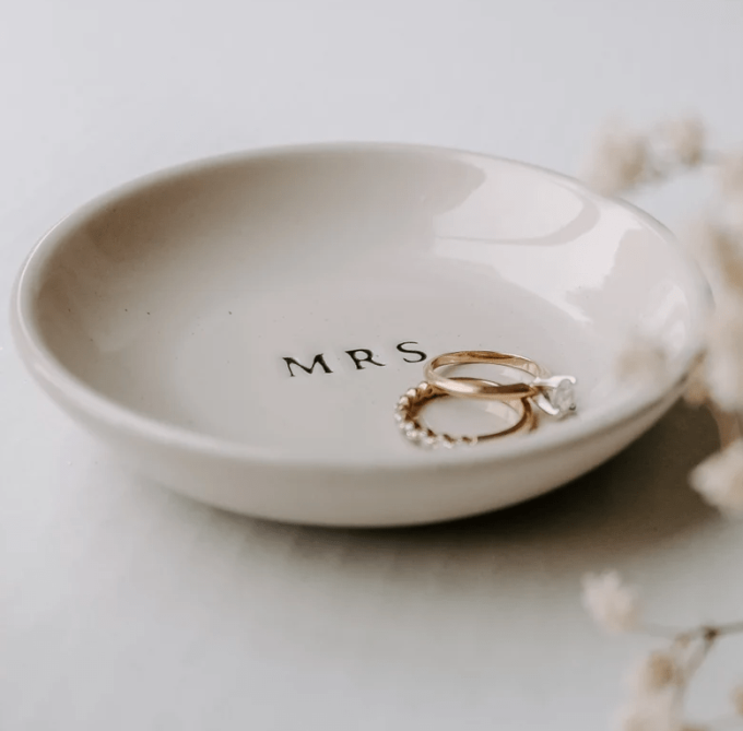 Wedding Porcelain Ring shops Dish,Porcelain Ring Holder,Romantic Limoges Ring Dish,Wedding Ring Tray,Wedding Ring Dish,Ring Bearer,Porcelain Plate