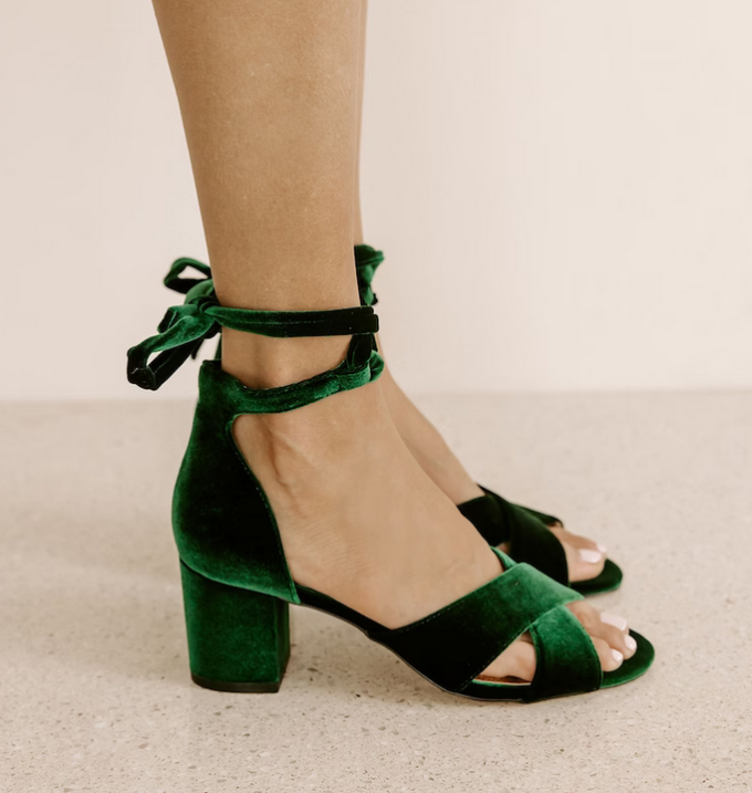 27 Top Winter Wedding Guest Shoes for Women to Wear 2024
