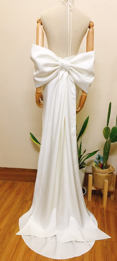 How to Add a Bow to a Wedding Dress
