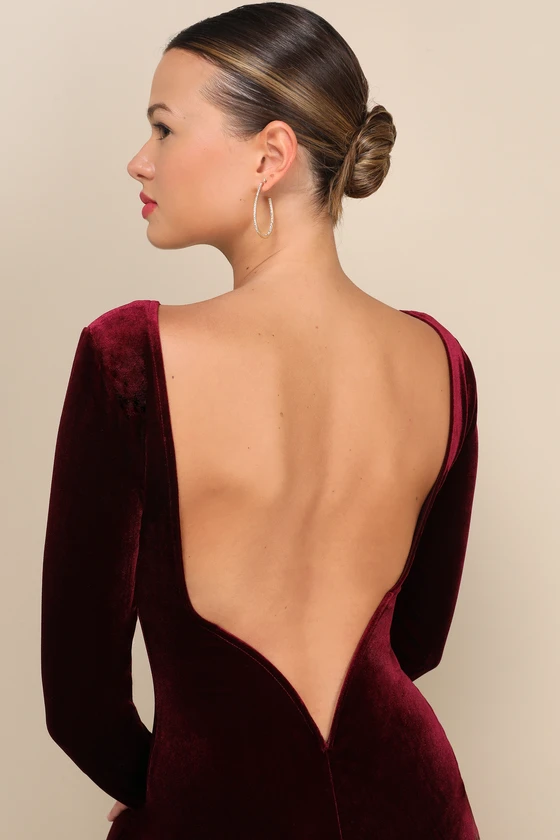 backless long sleeve velvet dress