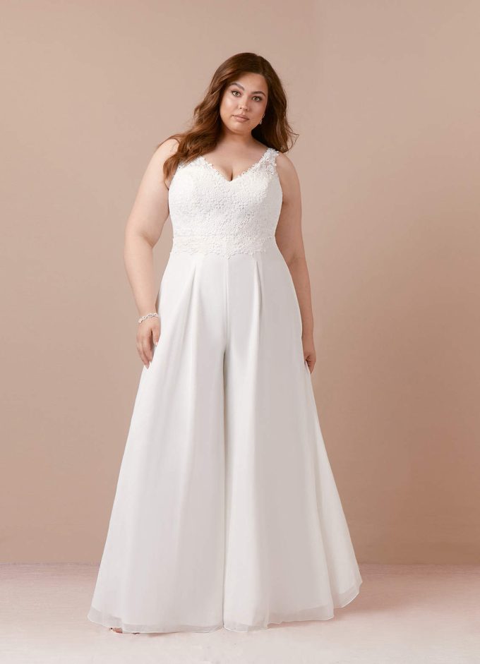 20 Plus Size Bridal Shower Dresses That Flatter + Fit