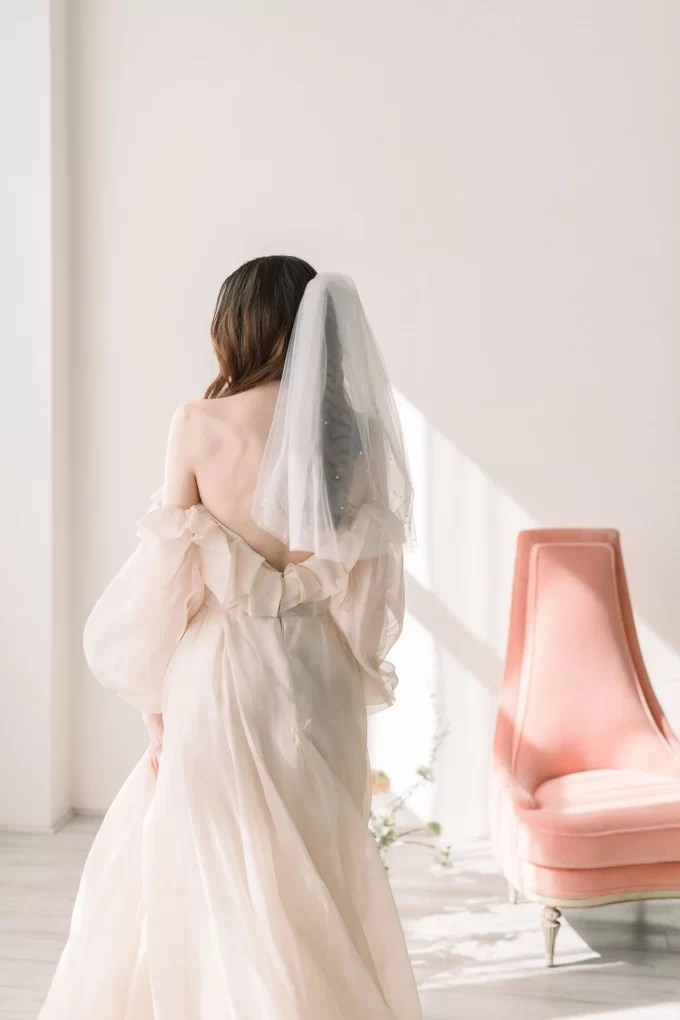 pale gold bridesmaid dresses Delicate Dew Drop & Pearl Wedding Veil Elbow