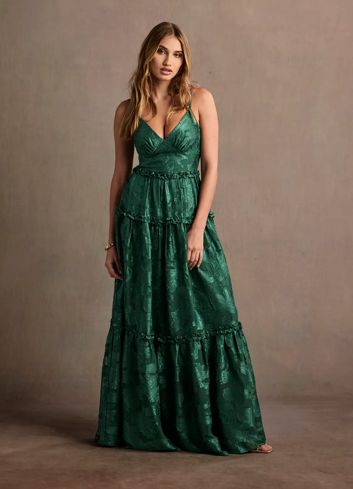 Moody and Gothic Bridesmaid Dresses for Fall + Winter Moody and Gothic Bridesmaid Dresses for Fall + Winter