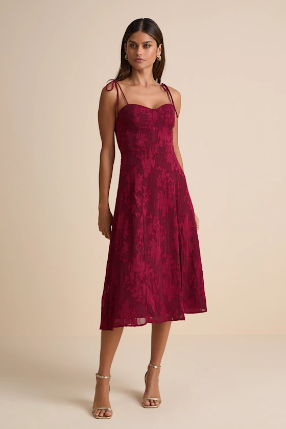Semi Formal Wedding Guest Dress: What to Wear (+ What NOT to Wear) 2025