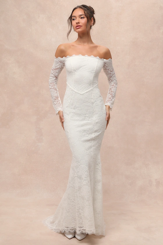 Shoes to Wear With a Lace Wedding Dress | Bridal Shoes Guide