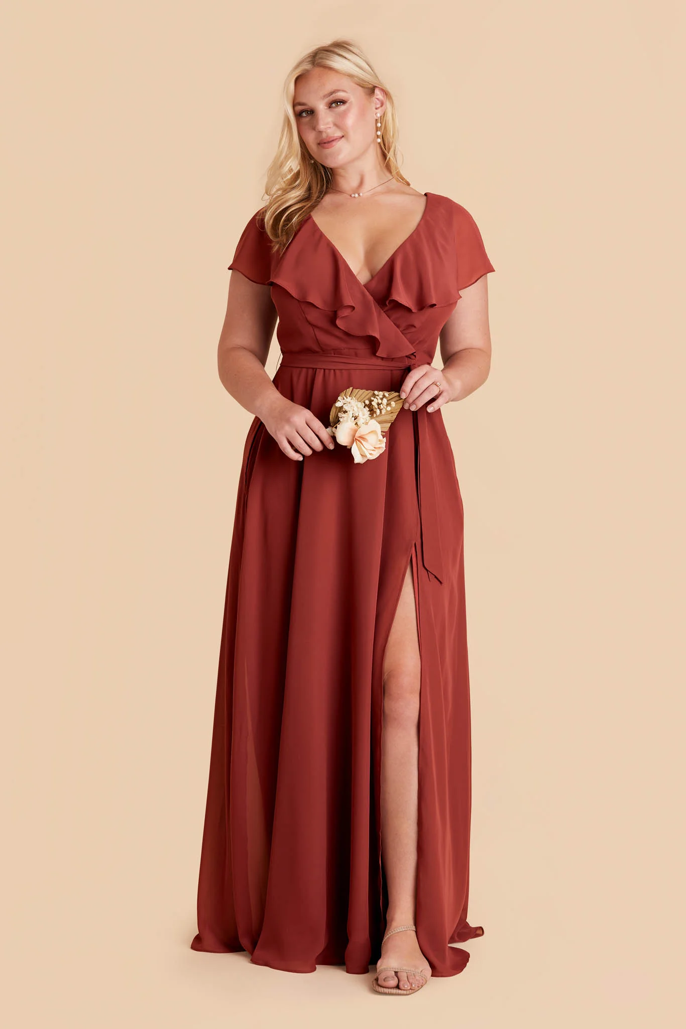 19 Best Plus Size Bridesmaid Dresses for Every Body