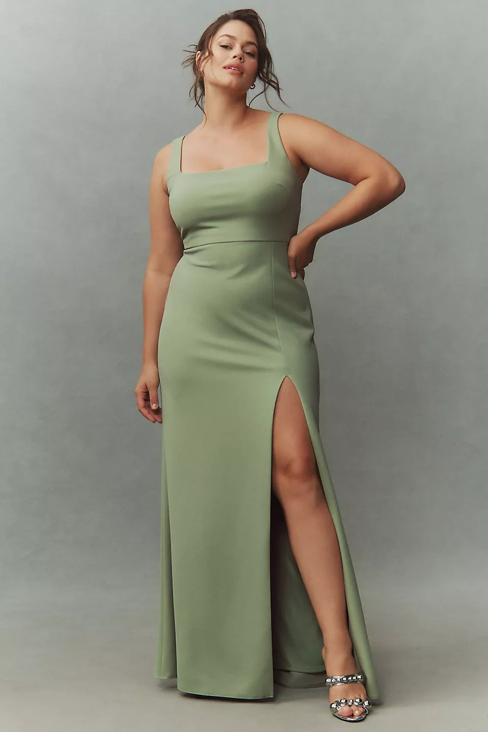 19 Best Plus Size Bridesmaid Dresses for Every Body | Flattering & Stylish  Picks