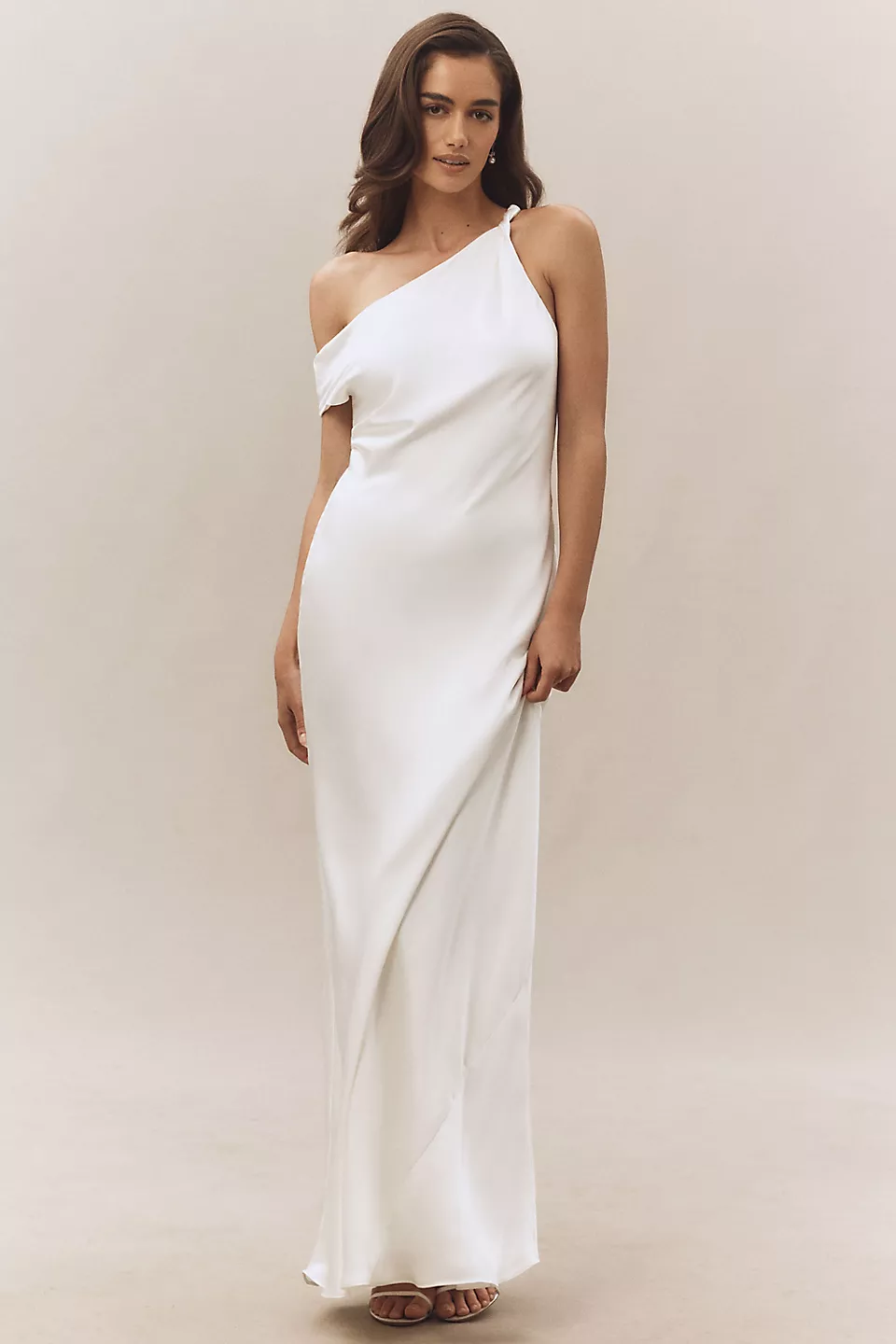 12 Best Designer Bridal Shower Dresses for Luxurious Brides