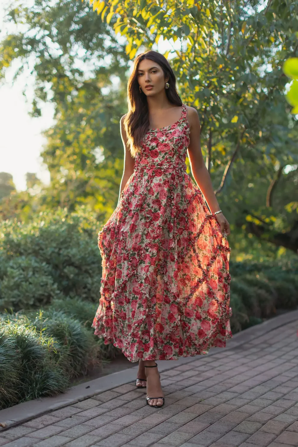 Garden Formal Wedding Guest Dress Code: What to Wear + Outfit Ideas