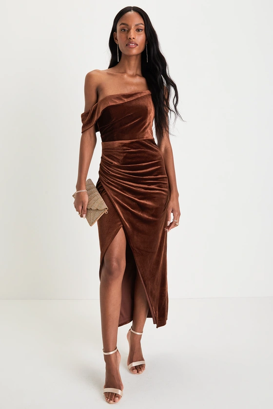 different shades of burgundy bridesmaid dresses Zapaka Women Dark Green Bridesmaid Dress with Slit Sheath V Neck Ruched  High-Low Formal Dress – ZAPAKA main image 0