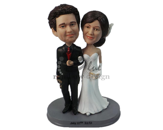 Custom Wedding Bobbleheads for Cake Toppers & Gifts