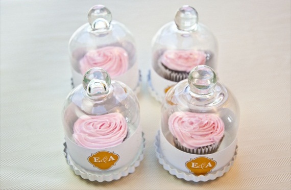 diy wedding favors - Bell Jar Cupcakes by EmmalineBride.com