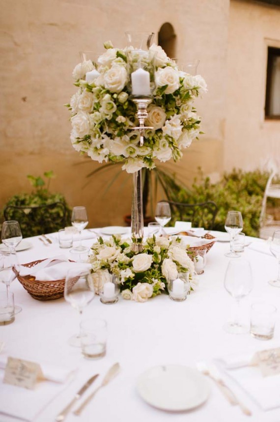 centerpieces | photo: adrian wood | real wedding in italy