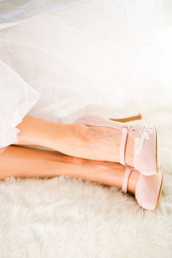 blush mary janes wedding shoes for bride | via http://emmalinebride.com/bride/wedding-shoes-for-bride/