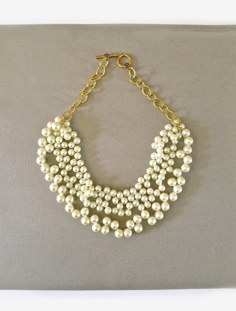 chunky pearl necklace