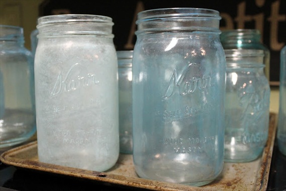 How to Make Mason Jars Look Old - cloudy / paint