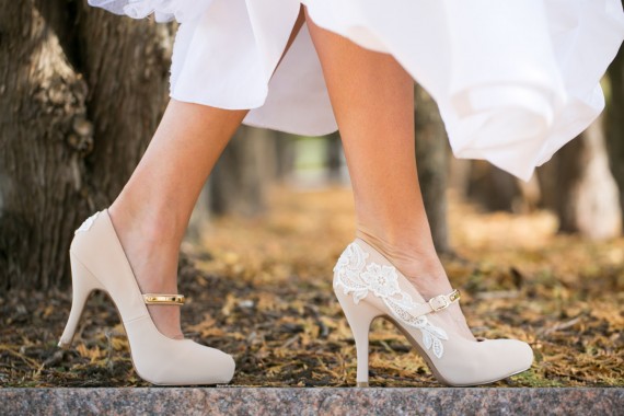 platform heels with lace wedding shoes for bride | via http://emmalinebride.com/bride/wedding-shoes-for-bride/