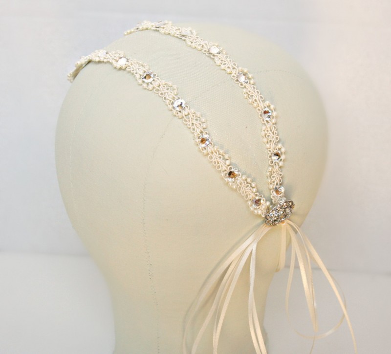 tulle headband | via https://emmalinebride.com/bride/what-to-wear-instead-of-veil/ - What to Wear Instead of Veil