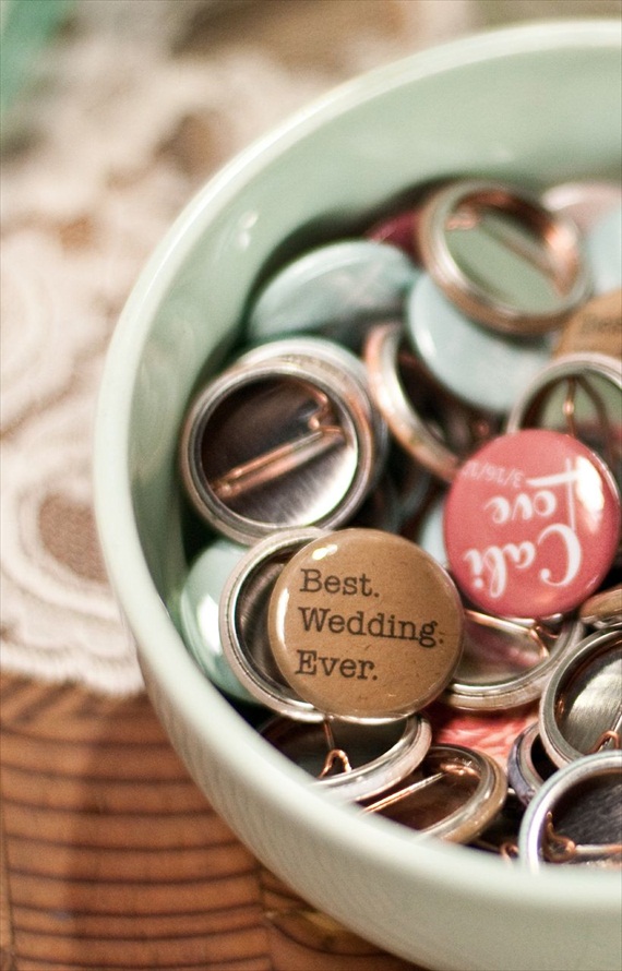 DIY Wedding Ideas: Wedding Buttons (by Harmony Creative Studio), photo by Meghan Christine Photography